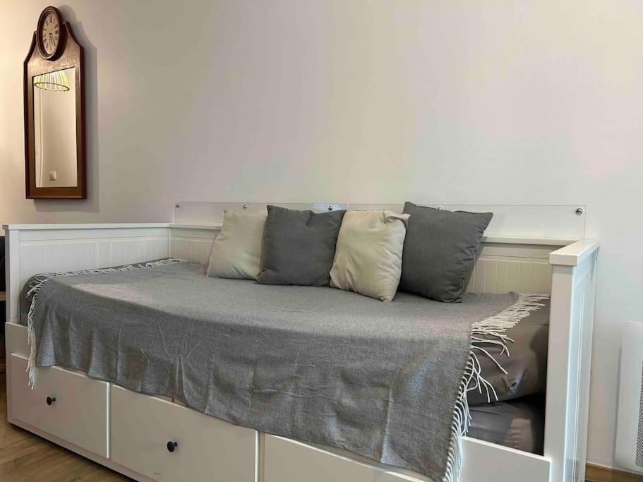 Location Studio, Lyon-la Mulatiere *